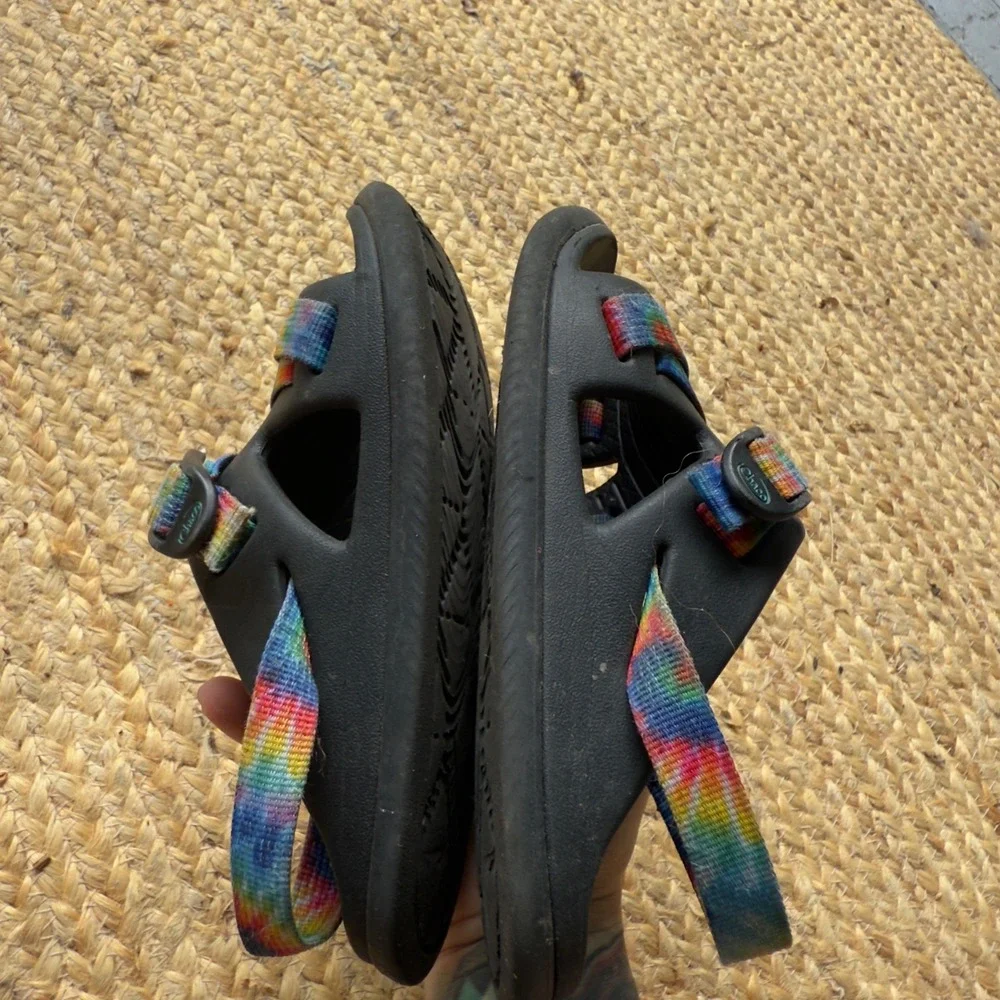 Chaco Kids Chillos Sport Sandals Rainbow Tie Dye Adjustable Strap Shoes US Sz 1